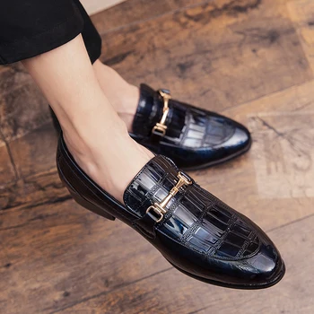 2019 novo Pomlad moški čevlji usnjeni moški udobno oxford čevlji luksuzni mens brogues klasičnih Poslovnih usnjeni čevlji Udobno 4329