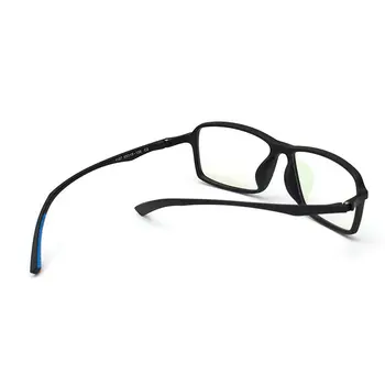 Progresivna multifokalna obravnavi očala človek Recept obravnavi očala Ženska očala lahko ogledate daleč, skoraj obravnavi očala LXL