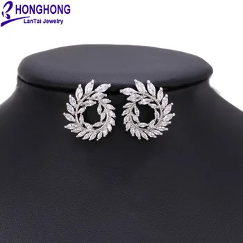 HONGHONG 2018 moda cirkon uhani za ženske z Visoko kakovost Kubičnih cirkonij Cvetje obliko Stud Uhani priljubljen nakit
