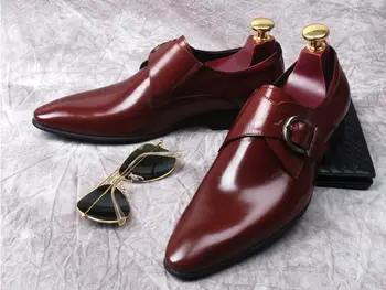 Moške usnjene čevlje gospoda Britanski poslovni usnjeni čevlji bugue konicami prstov obleko moške čevlje, sponke banket čevlji