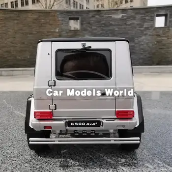 Diecast Modela Avtomobila Skoraj Realnem za G-Razred 4x4 (Srebro) 1:18 + darilce!!!!!